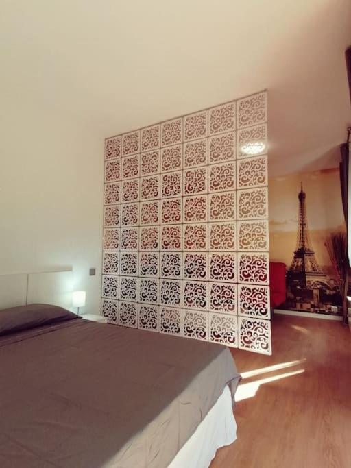 Studio Paris Lägenhet Estepona Exteriör bild