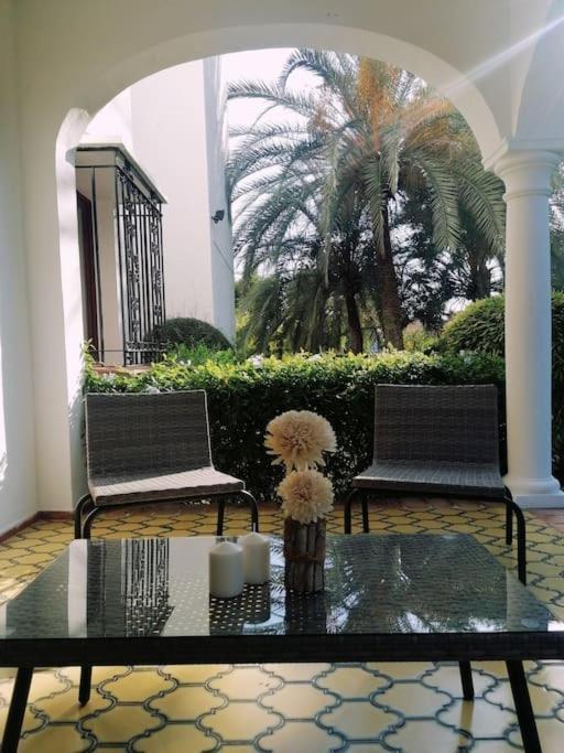 Studio Paris Lägenhet Estepona Exteriör bild